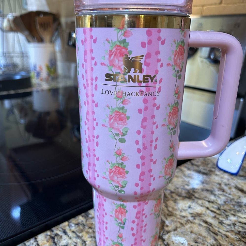 Love Shack Fancy 40 oz Stanley